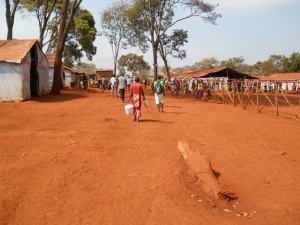 Un match de football oppose les réfugiés burundais des camps de Nduta et Mtenderi
