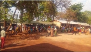 Grognes de petits commerçants du camp de réfugiés de Nduta